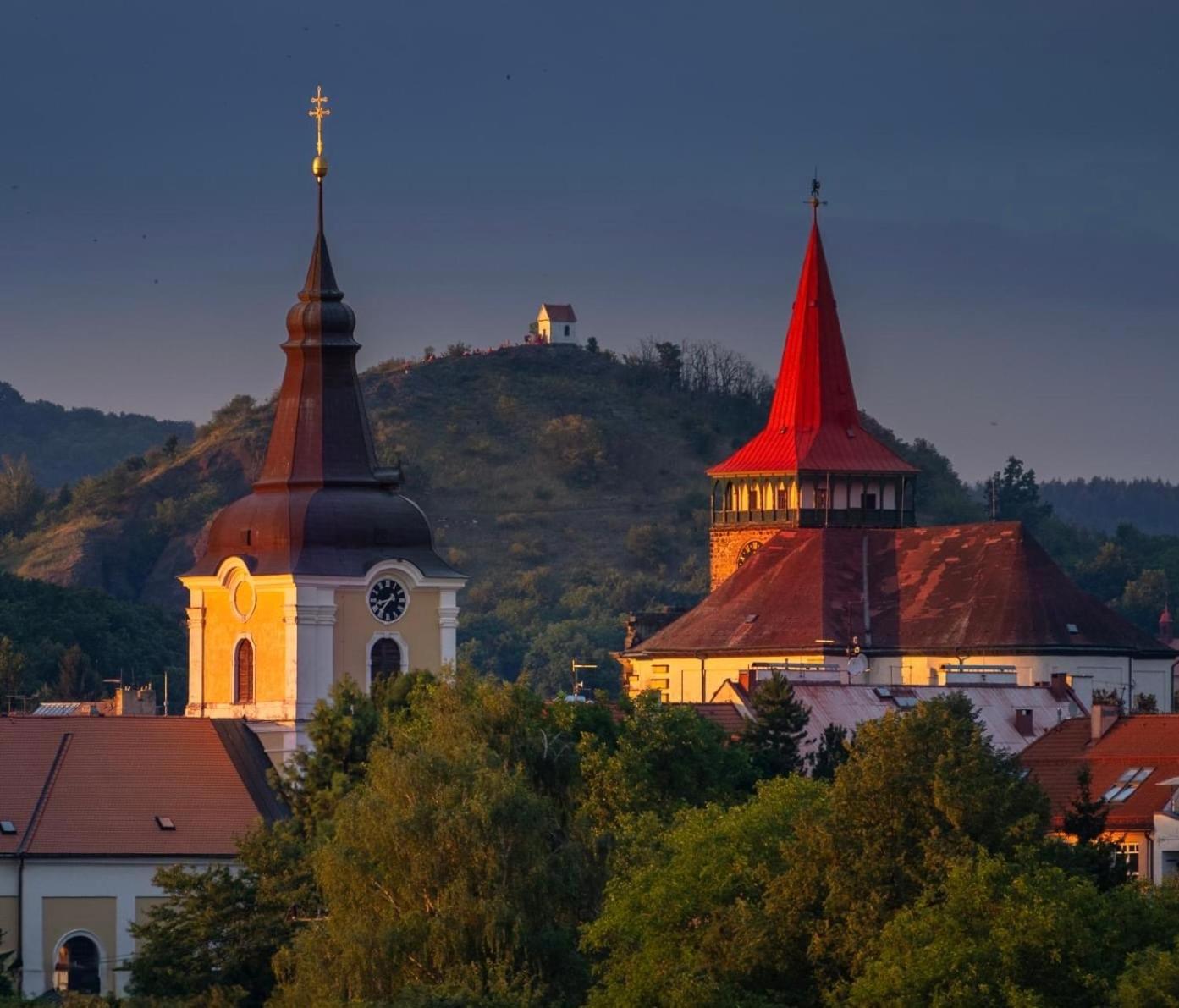 soukromý pokoj s vlastní kuchyní a koupelnou Jicin Exterior foto