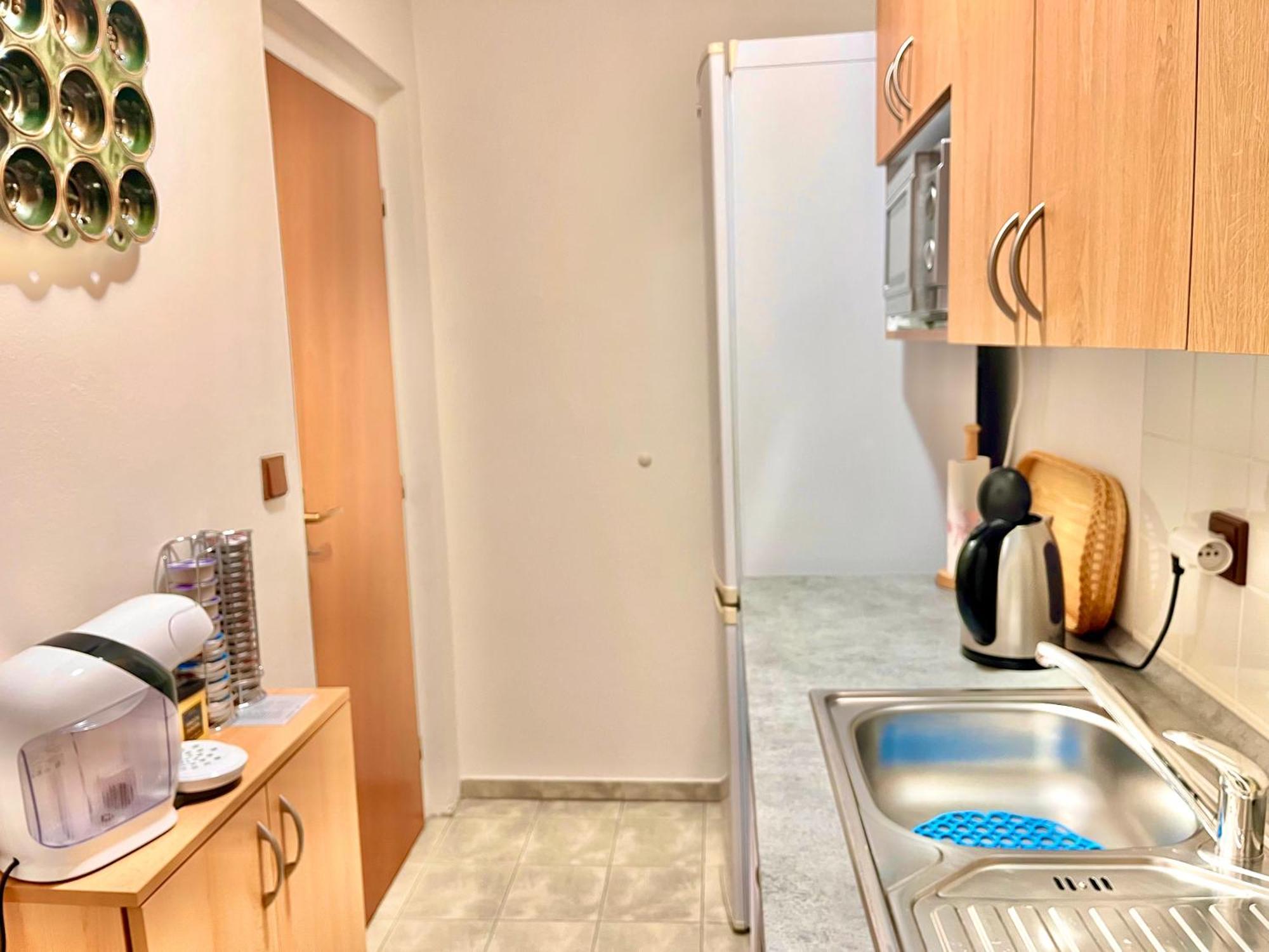 soukromý pokoj s vlastní kuchyní a koupelnou Jicin Exterior foto